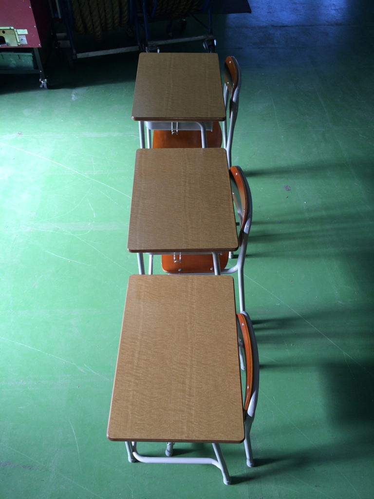学校机