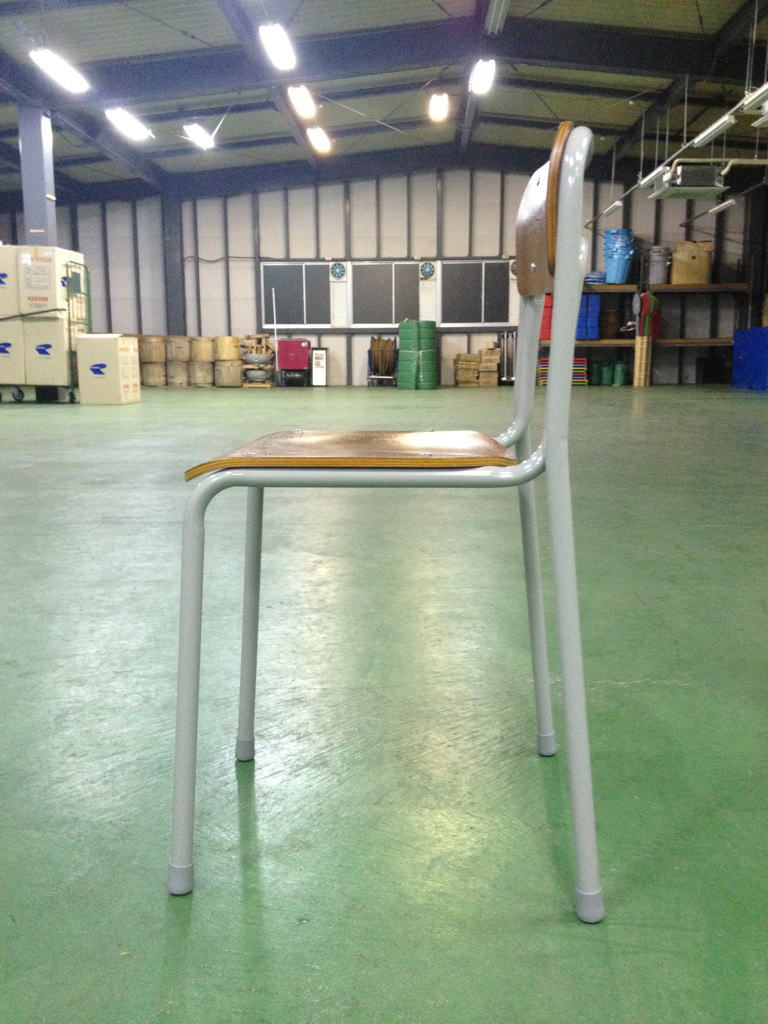 学校机 イス
