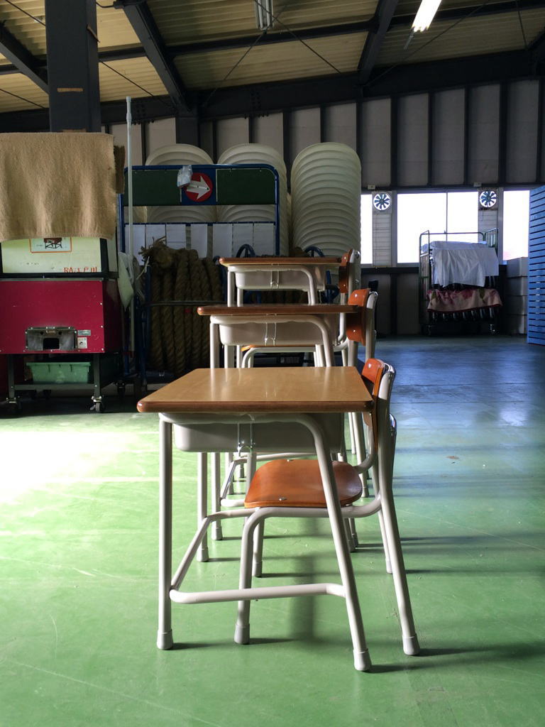 学校机