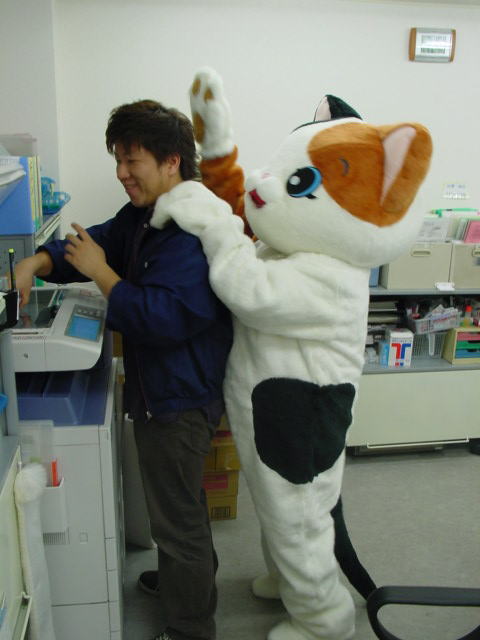 着ぐるみ　ミケネコ