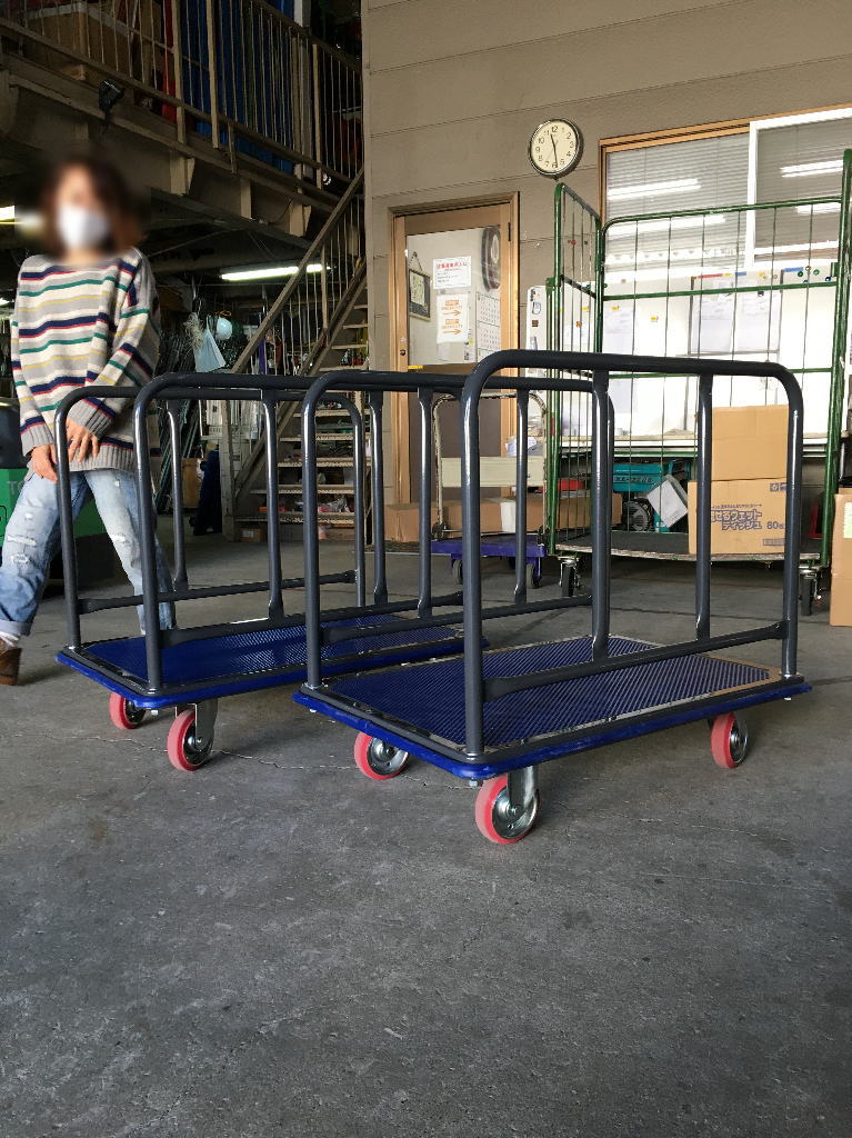 サイド付き台車