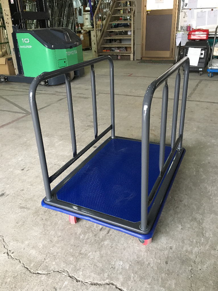 サイド付き台車