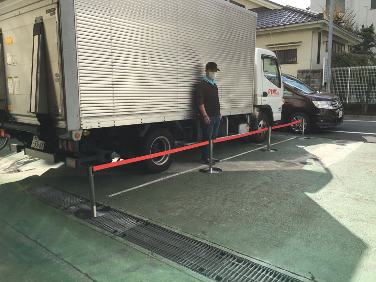 低いベルトパーティション