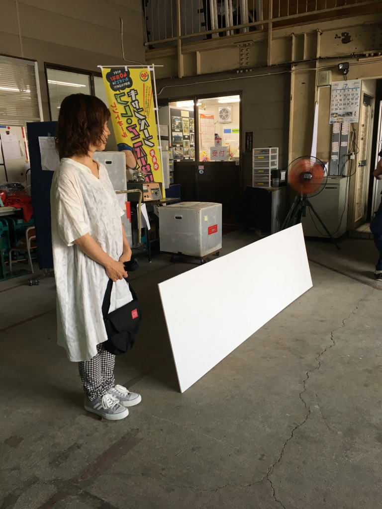 足元看板
