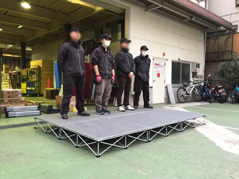 仮設イージーステージ設営