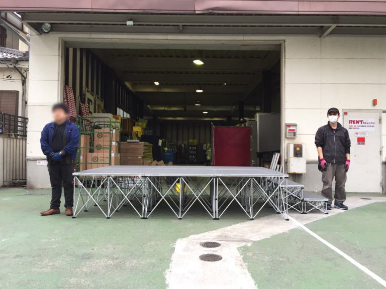 仮設イージーステージ設営