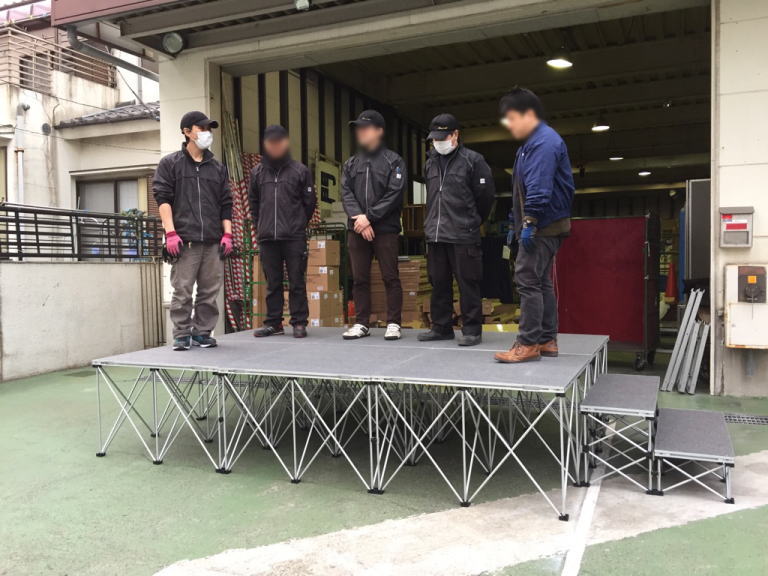 仮設イージーステージ設営